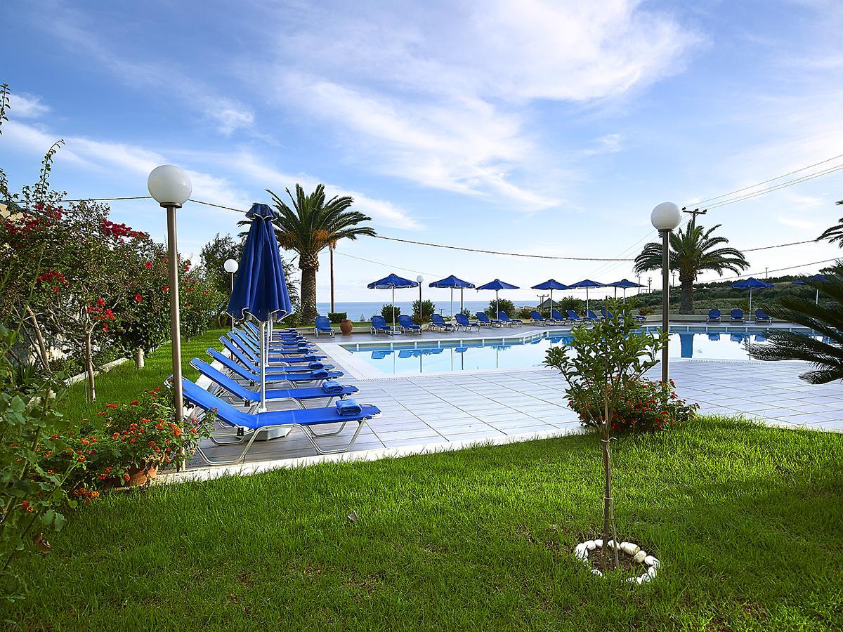 Eleftheria Hotel Agia Marina Exterior foto
